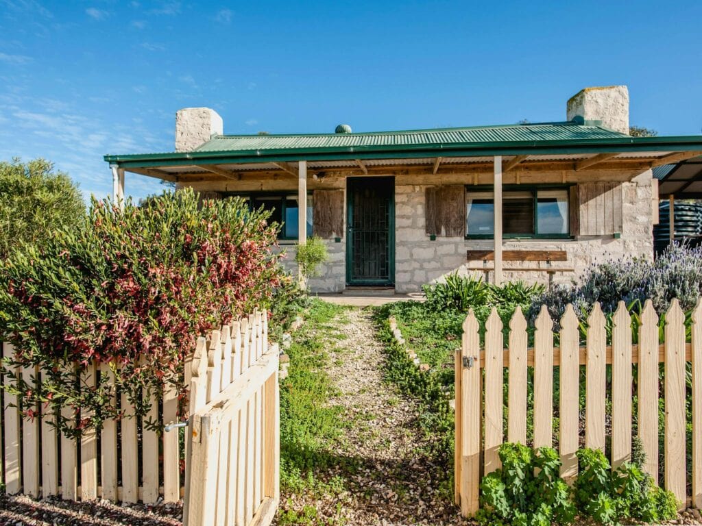 Enter Donington Cottage